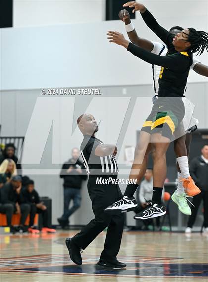 Thumbnail 1 in Vanden vs. Destiny Christian Academy (Fortune Showcase) photogallery.