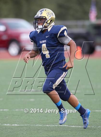 Thumbnail 2 in Elk Grove vs. Damonte Ranch (2014 Honor Bowl - NorCal) photogallery.