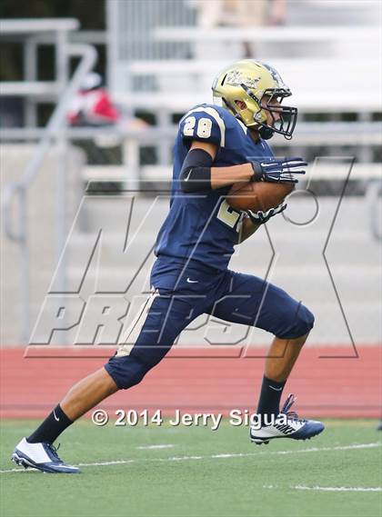 Thumbnail 1 in Elk Grove vs. Damonte Ranch (2014 Honor Bowl - NorCal) photogallery.
