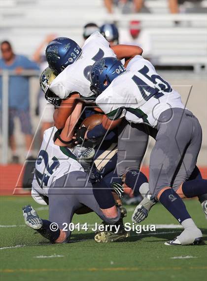Thumbnail 2 in Elk Grove vs. Damonte Ranch (2014 Honor Bowl - NorCal) photogallery.