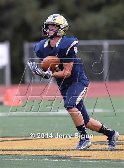 Thumbnail 2 in Elk Grove vs. Damonte Ranch (2014 Honor Bowl - NorCal) photogallery.