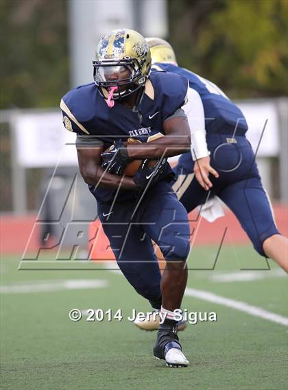 Thumbnail 3 in Elk Grove vs. Damonte Ranch (2014 Honor Bowl - NorCal) photogallery.