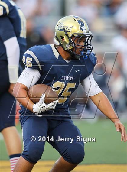 Thumbnail 2 in Elk Grove vs. Damonte Ranch (2014 Honor Bowl - NorCal) photogallery.
