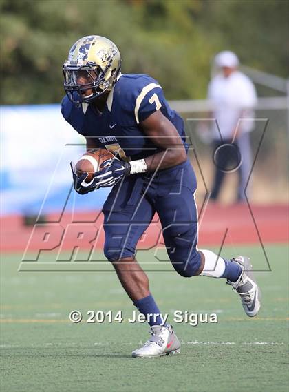 Thumbnail 1 in Elk Grove vs. Damonte Ranch (2014 Honor Bowl - NorCal) photogallery.