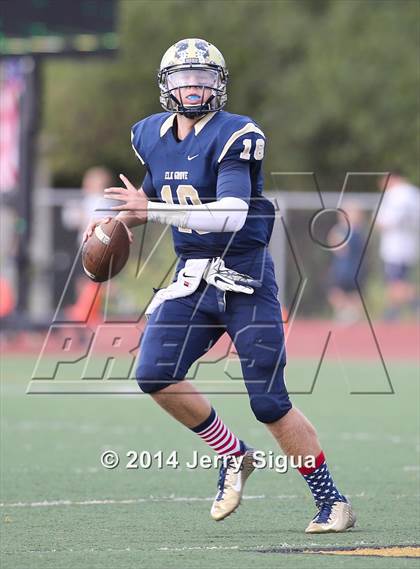 Thumbnail 3 in Elk Grove vs. Damonte Ranch (2014 Honor Bowl - NorCal) photogallery.