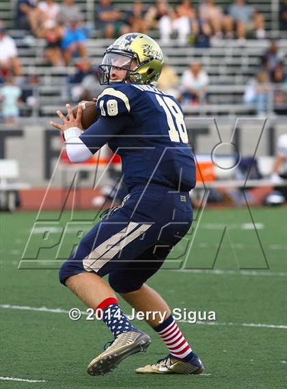 Thumbnail 2 in Elk Grove vs. Damonte Ranch (2014 Honor Bowl - NorCal) photogallery.