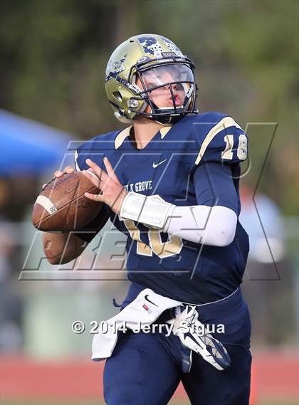 Thumbnail 3 in Elk Grove vs. Damonte Ranch (2014 Honor Bowl - NorCal) photogallery.