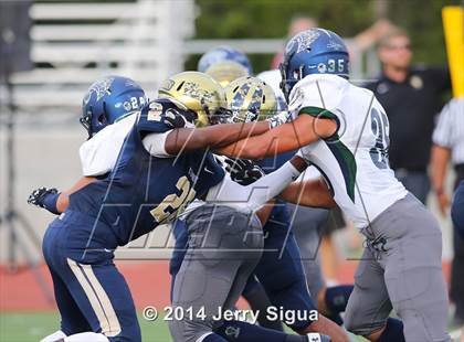 Thumbnail 3 in Elk Grove vs. Damonte Ranch (2014 Honor Bowl - NorCal) photogallery.