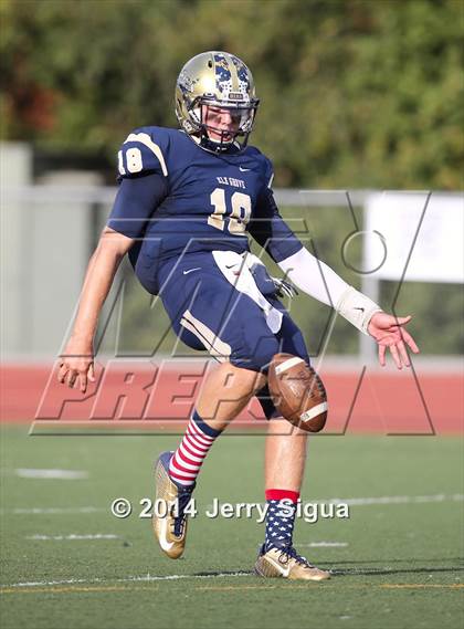 Thumbnail 3 in Elk Grove vs. Damonte Ranch (2014 Honor Bowl - NorCal) photogallery.