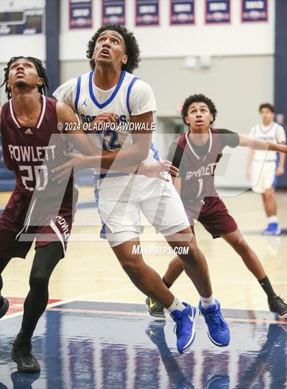 Thumbnail 2 in Grand Prairie vs. Rowlett (Denton Ryan Holiday Showcase) photogallery.