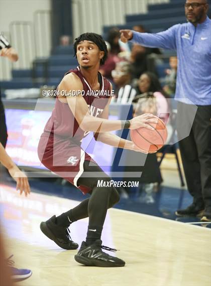 Thumbnail 2 in Grand Prairie vs. Rowlett (Denton Ryan Holiday Showcase) photogallery.