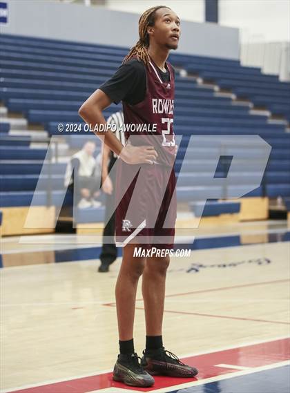 Thumbnail 2 in Grand Prairie vs. Rowlett (Denton Ryan Holiday Showcase) photogallery.