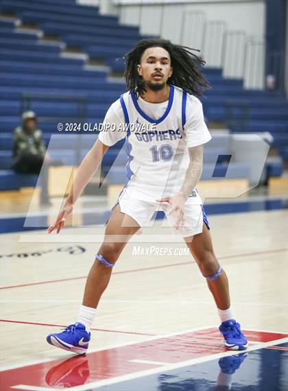 Thumbnail 2 in Grand Prairie vs. Rowlett (Denton Ryan Holiday Showcase) photogallery.