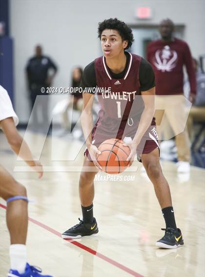 Thumbnail 3 in Grand Prairie vs. Rowlett (Denton Ryan Holiday Showcase) photogallery.