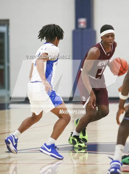 Thumbnail 3 in Grand Prairie vs. Rowlett (Denton Ryan Holiday Showcase) photogallery.