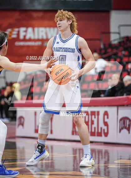 Thumbnail 2 in GV Christian vs. Pahranagat Valley (NIAA Class 1A State Boys Final) photogallery.
