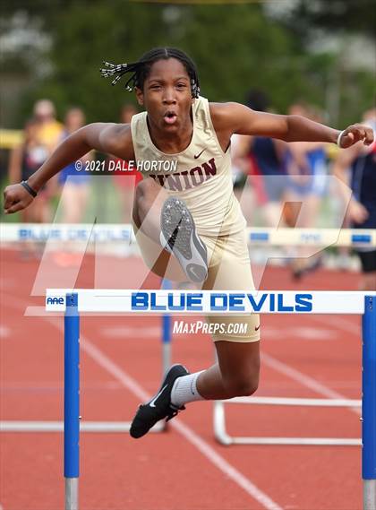 Thumbnail 3 in Union County Championship Relays  photogallery.