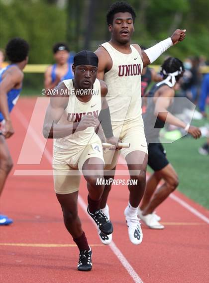 Thumbnail 2 in Union County Championship Relays  photogallery.