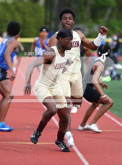 Thumbnail 2 in Union County Championship Relays  photogallery.