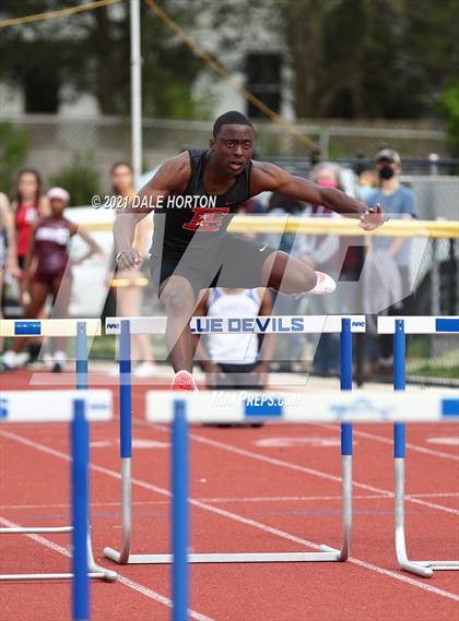 Thumbnail 3 in Union County Championship Relays  photogallery.