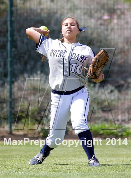 Thumbnail 2 in Harvard-Westlake @ Notre Dame photogallery.