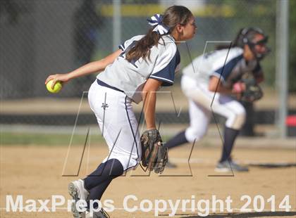 Thumbnail 1 in Harvard-Westlake @ Notre Dame photogallery.
