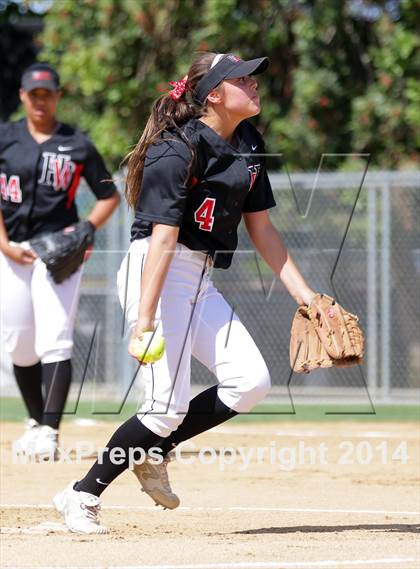 Thumbnail 1 in Harvard-Westlake @ Notre Dame photogallery.