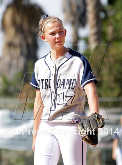 Thumbnail 2 in Harvard-Westlake @ Notre Dame photogallery.