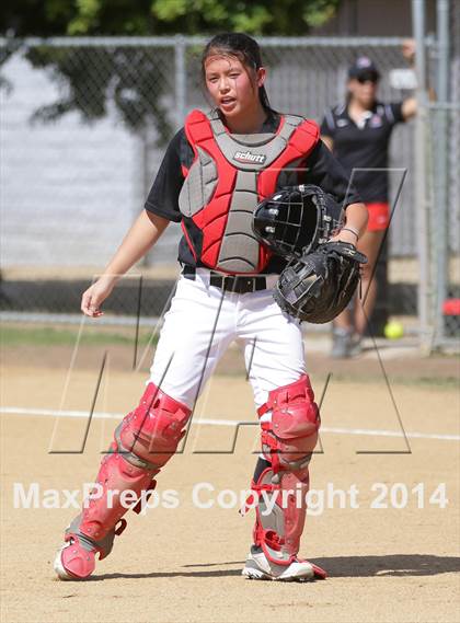 Thumbnail 2 in Harvard-Westlake @ Notre Dame photogallery.