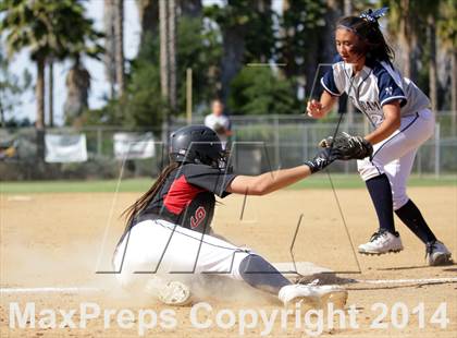 Thumbnail 3 in Harvard-Westlake @ Notre Dame photogallery.