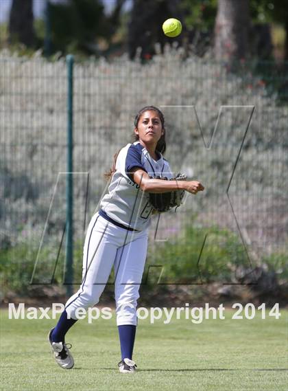 Thumbnail 3 in Harvard-Westlake @ Notre Dame photogallery.