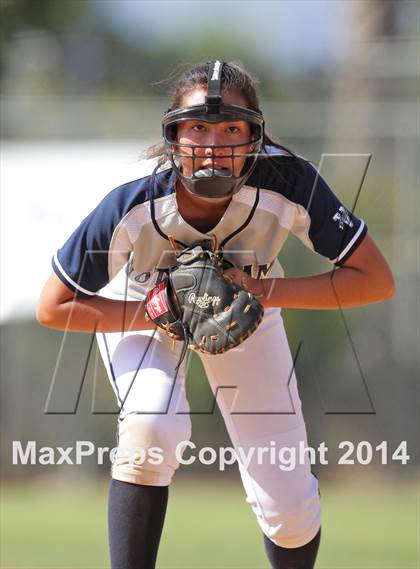 Thumbnail 1 in Harvard-Westlake @ Notre Dame photogallery.