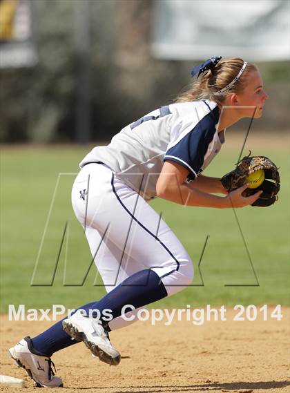 Thumbnail 3 in Harvard-Westlake @ Notre Dame photogallery.