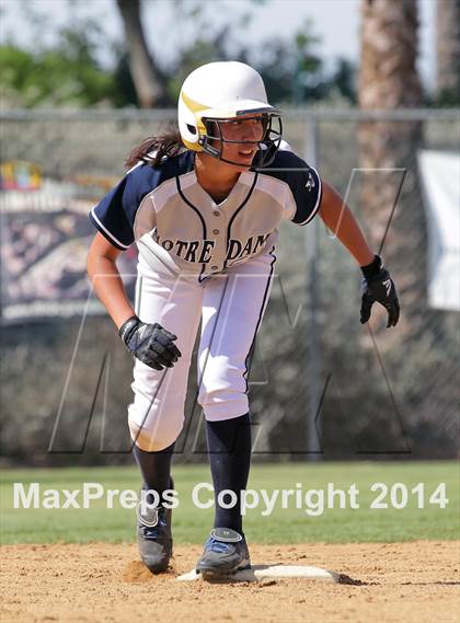 Thumbnail 3 in Harvard-Westlake @ Notre Dame photogallery.