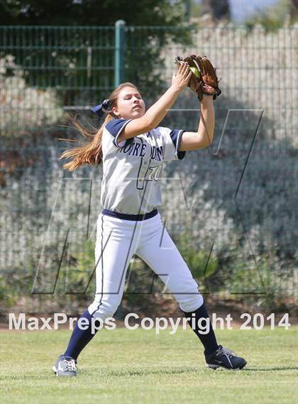 Thumbnail 2 in Harvard-Westlake @ Notre Dame photogallery.
