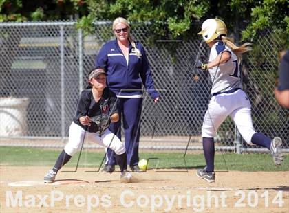 Thumbnail 3 in Harvard-Westlake @ Notre Dame photogallery.