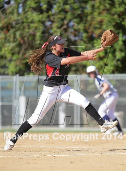 Thumbnail 3 in Harvard-Westlake @ Notre Dame photogallery.