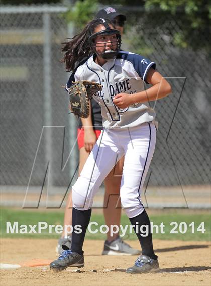 Thumbnail 3 in Harvard-Westlake @ Notre Dame photogallery.