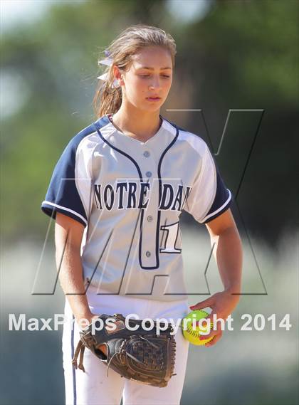 Thumbnail 3 in Harvard-Westlake @ Notre Dame photogallery.