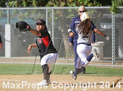 Thumbnail 1 in Harvard-Westlake @ Notre Dame photogallery.