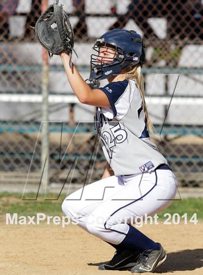 Thumbnail 3 in Harvard-Westlake @ Notre Dame photogallery.