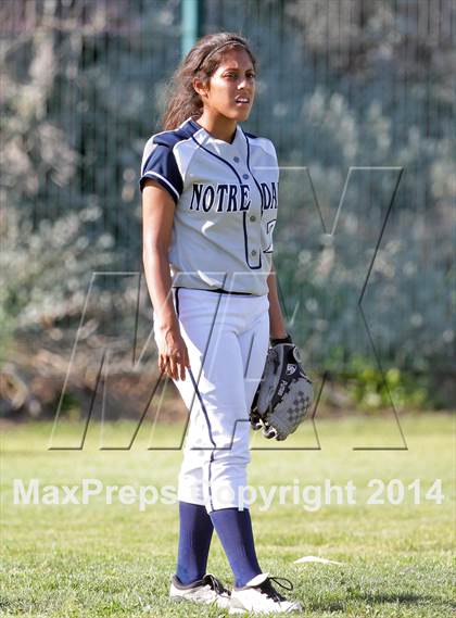 Thumbnail 2 in Harvard-Westlake @ Notre Dame photogallery.