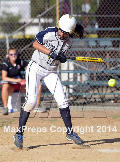Thumbnail 2 in Harvard-Westlake @ Notre Dame photogallery.