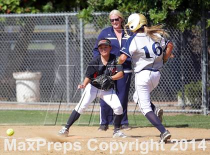 Thumbnail 1 in Harvard-Westlake @ Notre Dame photogallery.