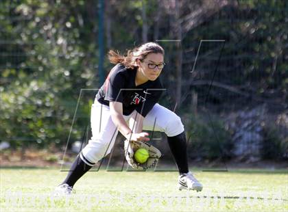 Thumbnail 3 in Harvard-Westlake @ Notre Dame photogallery.