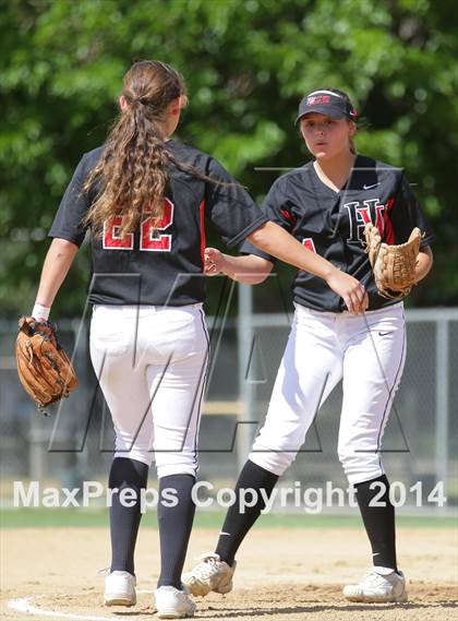 Thumbnail 3 in Harvard-Westlake @ Notre Dame photogallery.