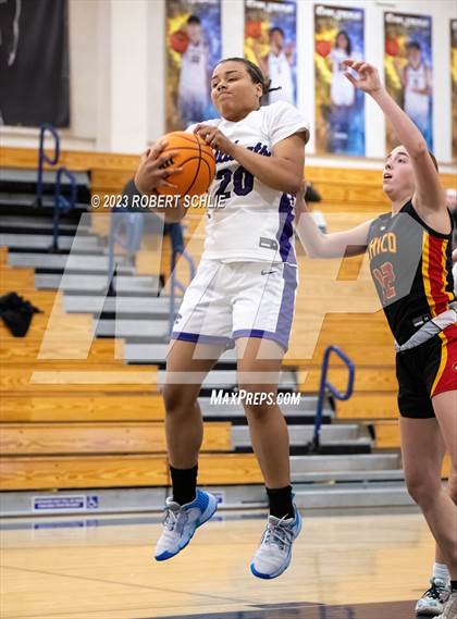 Thumbnail 1 in Franklin vs Chico (Trojan Toss Up) photogallery.