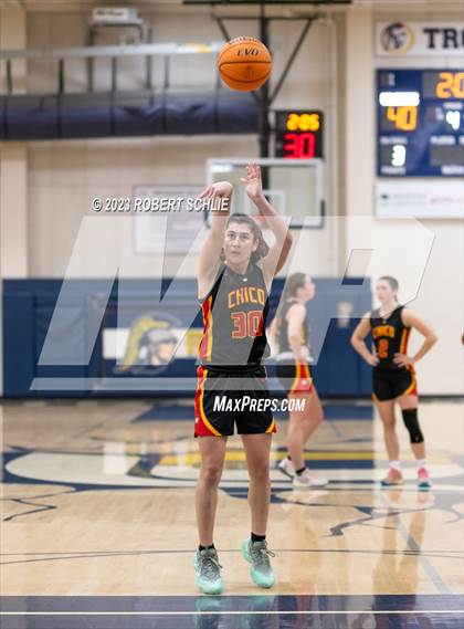 Thumbnail 1 in Franklin vs Chico (Trojan Toss Up) photogallery.