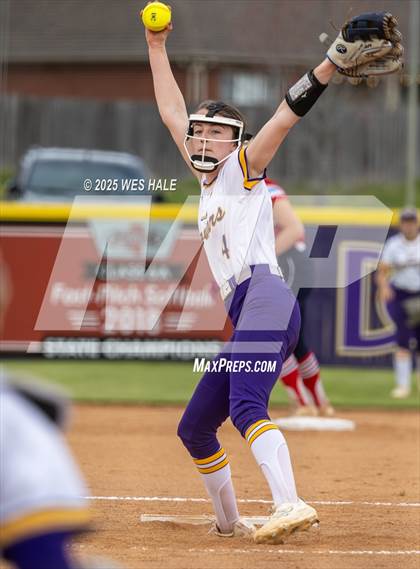 Thumbnail 3 in Lewisburg @ DeSoto Central photogallery.