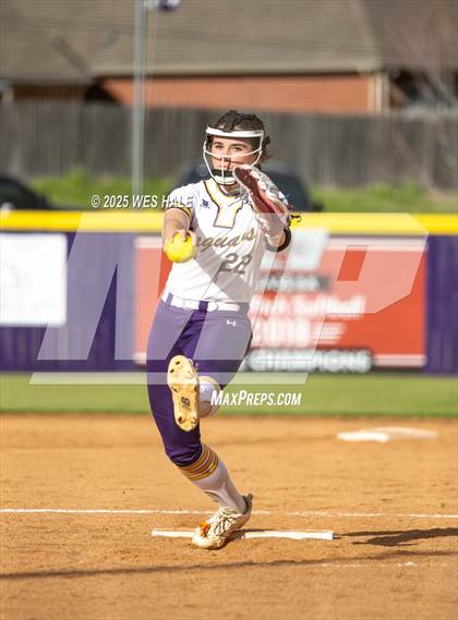 Thumbnail 2 in Lewisburg @ DeSoto Central photogallery.